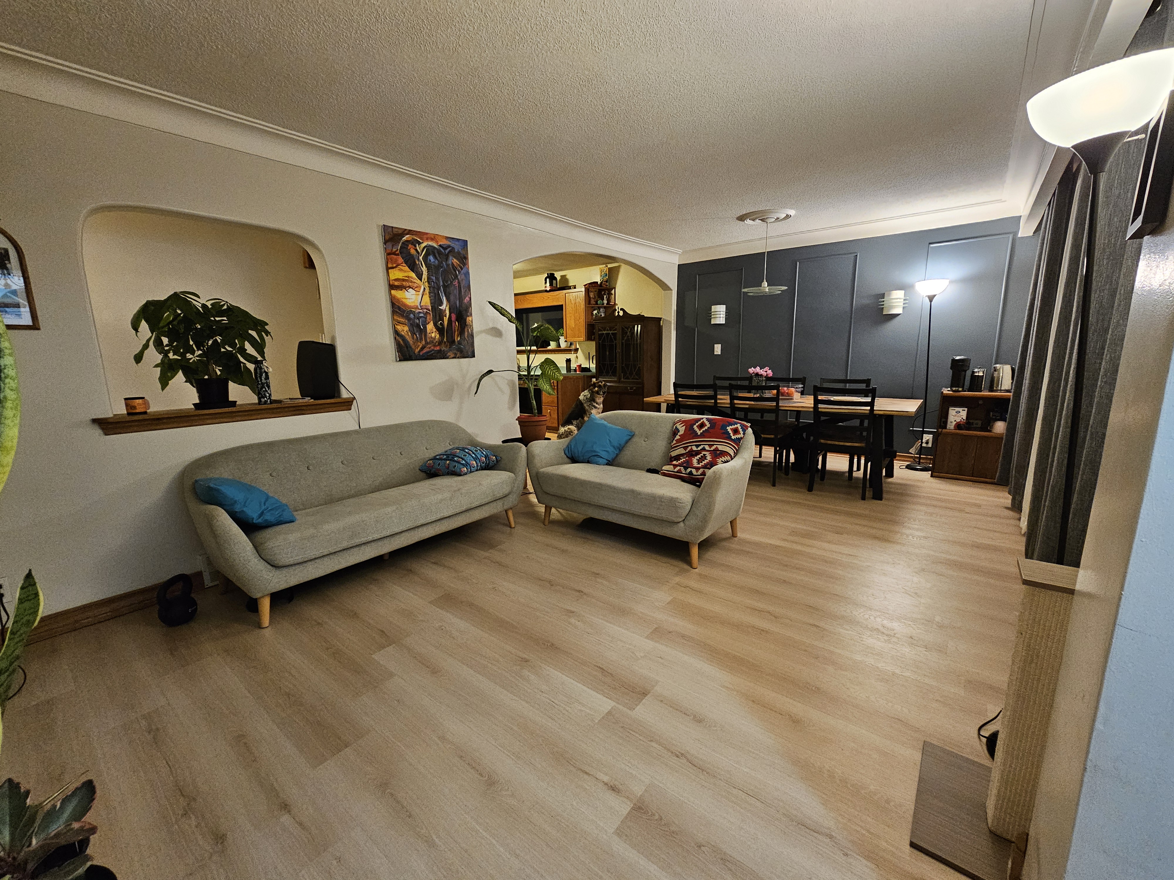 813 Gore St W, Thunder Bay, ON P7E 3S7, Canada
