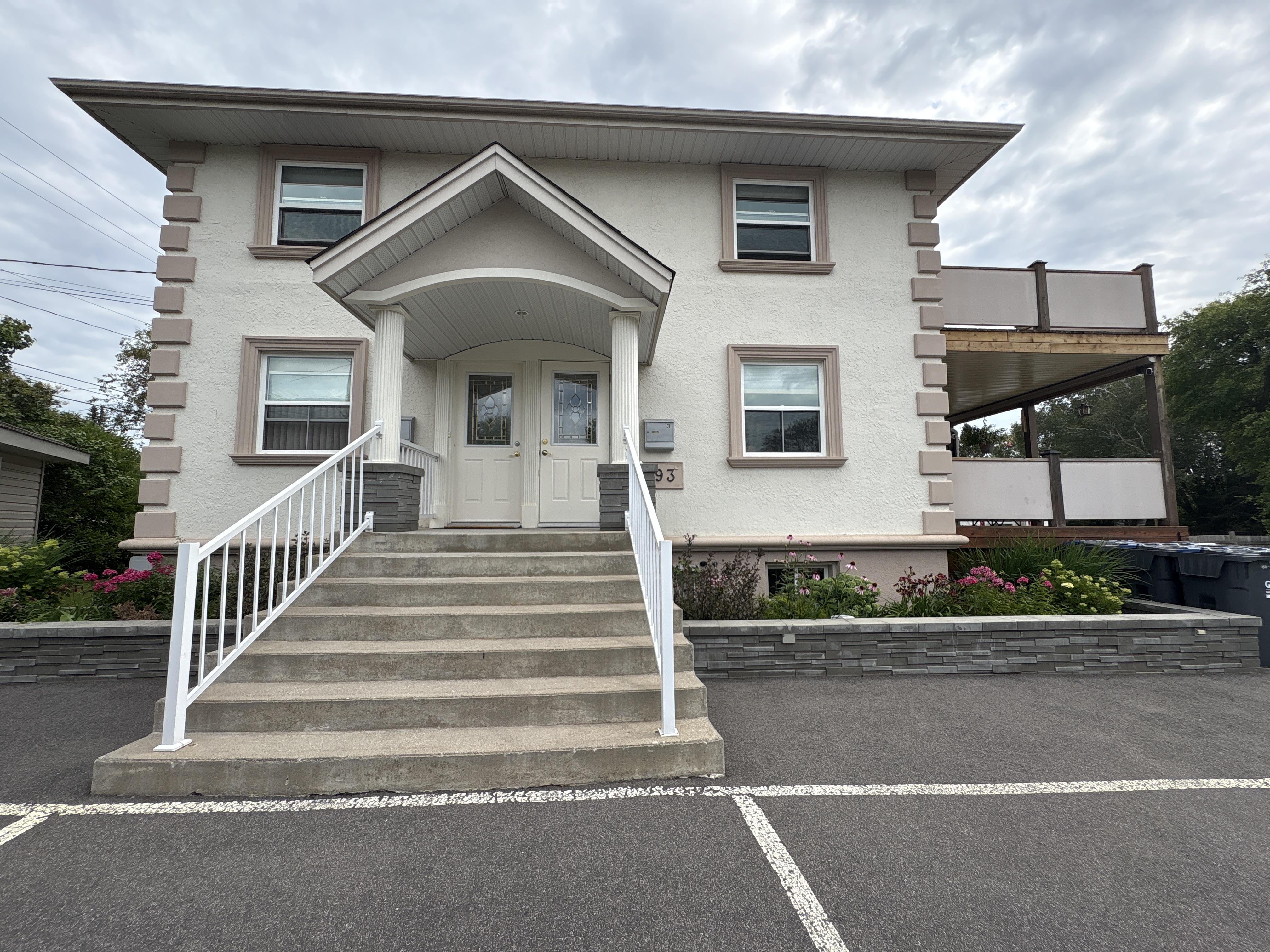 493 Court St N unit 3, Thunder Bay, ON P7A 4Y1, Canada