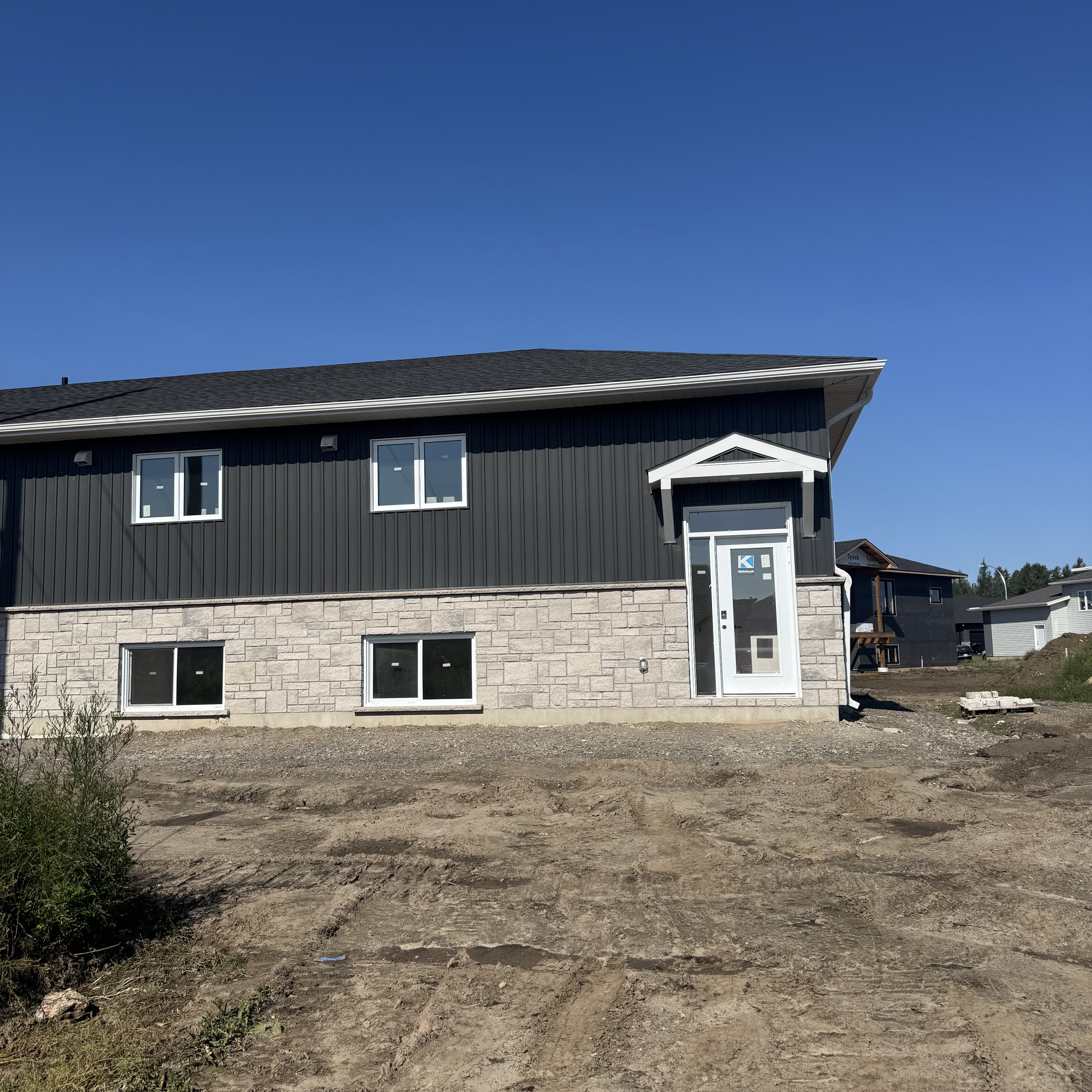 Bruin Cres, Thunder Bay, ON, Canada - B
